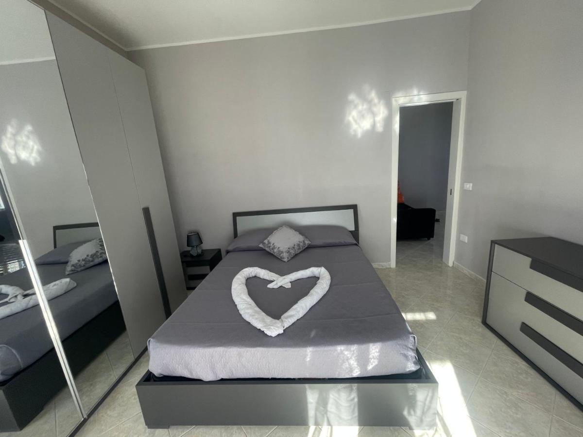 شقة L'Aurora House نابولي المظهر الخارجي الصورة